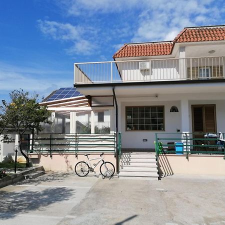 Monolocale Tirreno Studio Seafront Формия Екстериор снимка