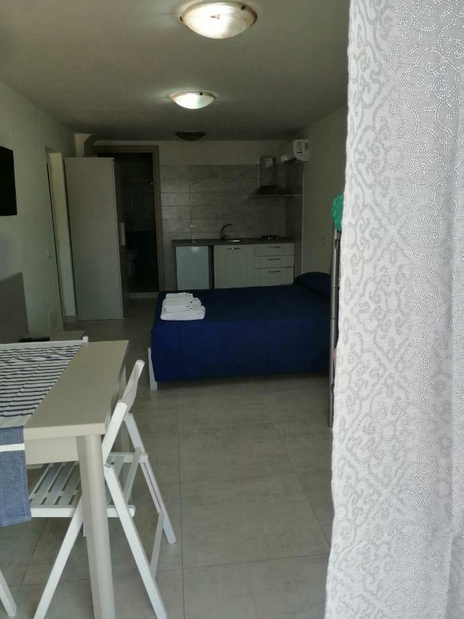 Monolocale Tirreno Studio Seafront Формия Екстериор снимка